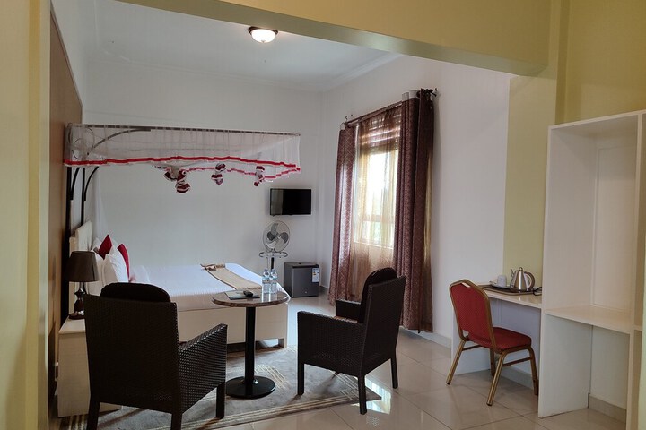 Room 14 of 40