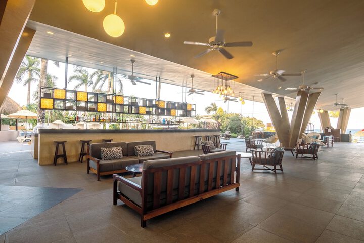 Hotel Interior 4 of 123