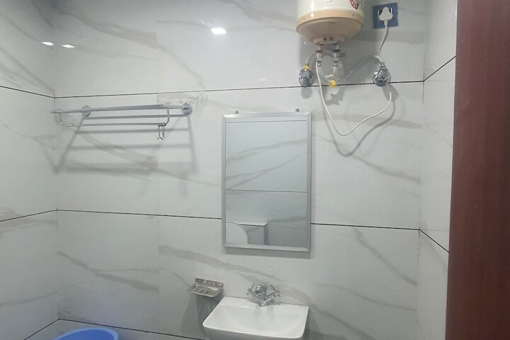 Room 16 of 17
