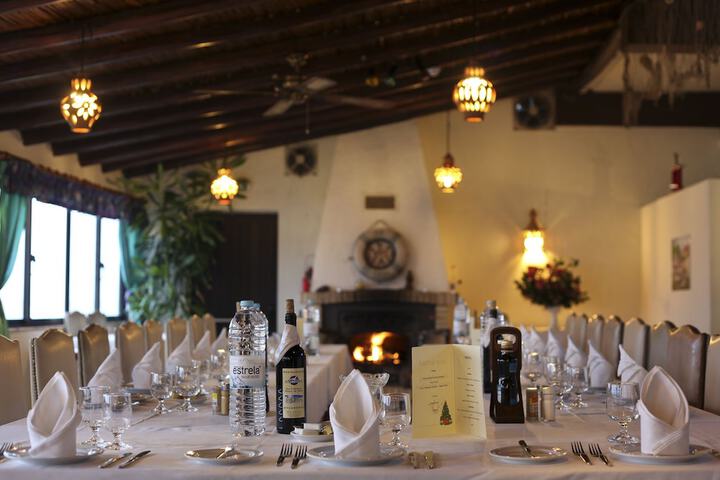 Dining Photos
