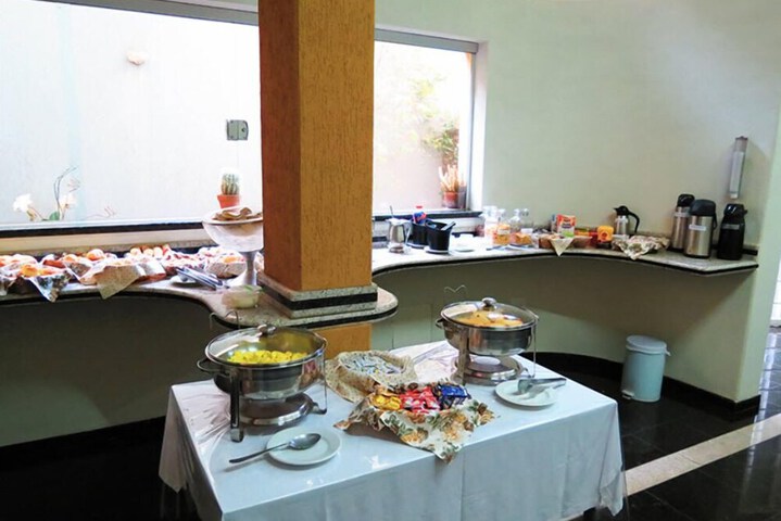 Breakfast/Coffee Service 28 of 53