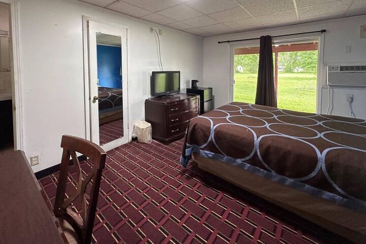 Room 26 of 40