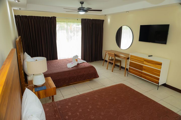 Room 5 of 38