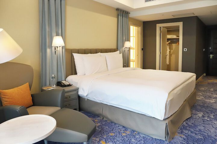 Room 25 of 111