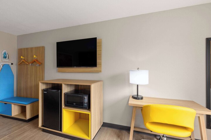 Room 20 of 46