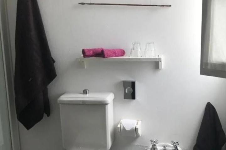 Room 7 of 23