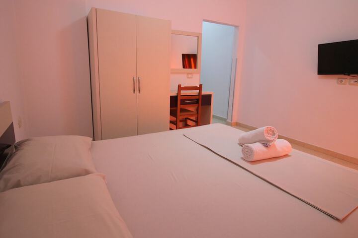 Room 61 of 111