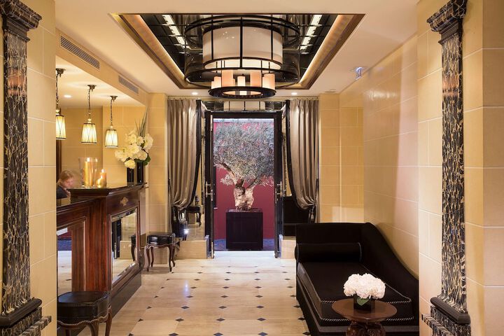Hotel Lobby