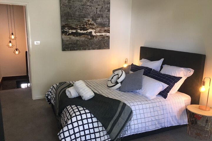 Room 5 of 23