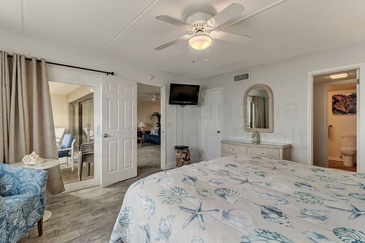 Room 4 of 55