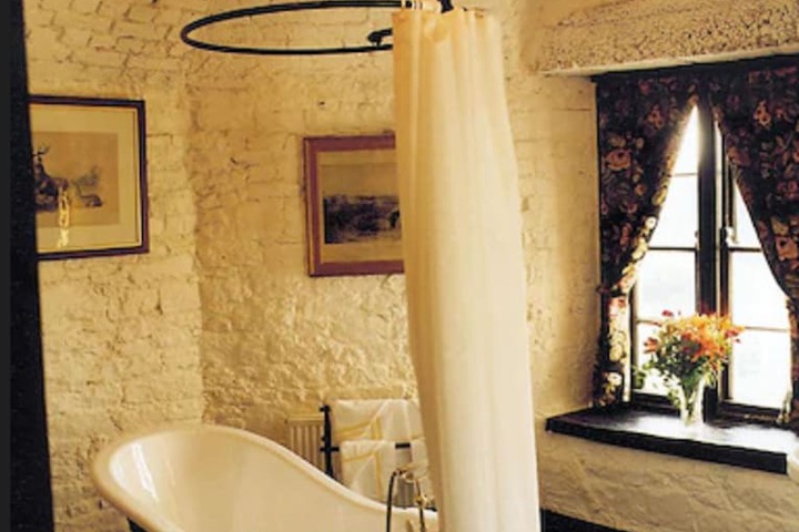 Bathroom Interior Photo