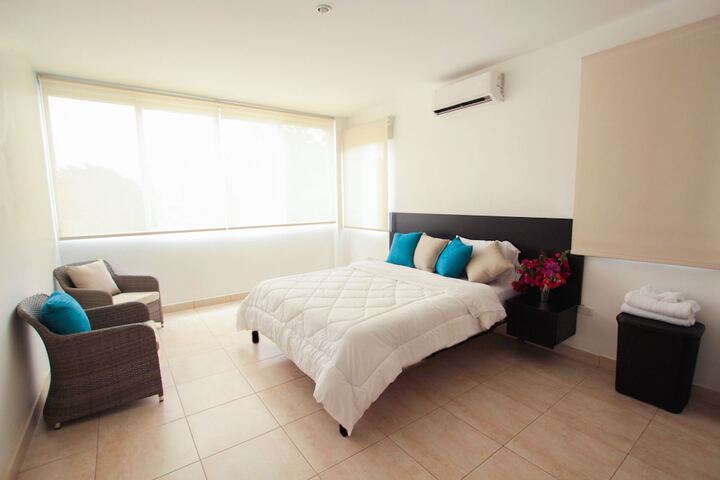 Room 3 of 39