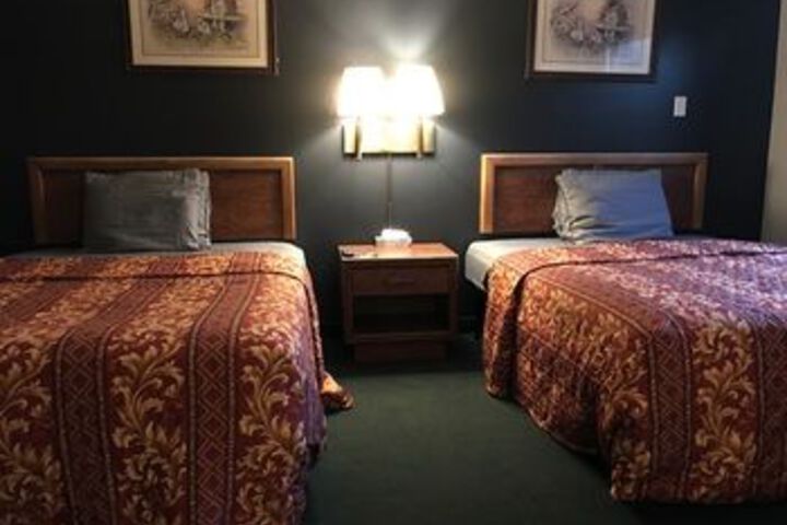 Room 27 of 52