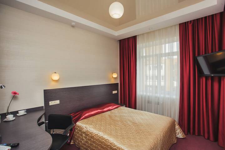 Room 18 of 42