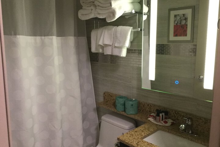 Room 16 of 26