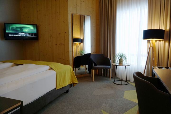 Room 26 of 131