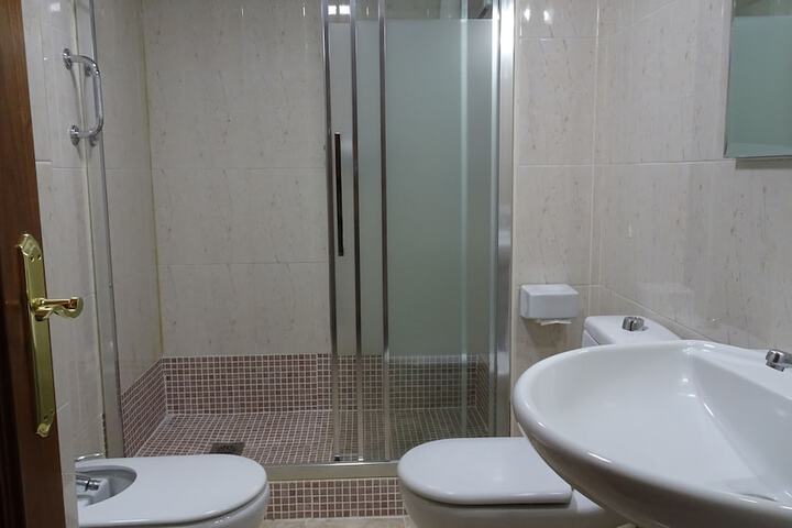 Room 16 of 29