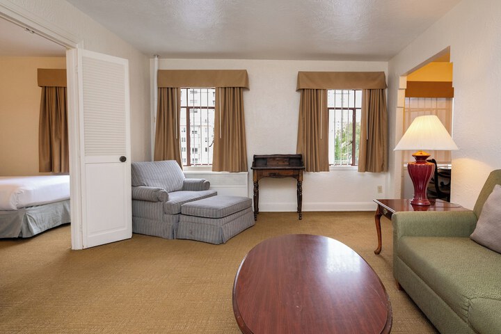 Room 45 of 64