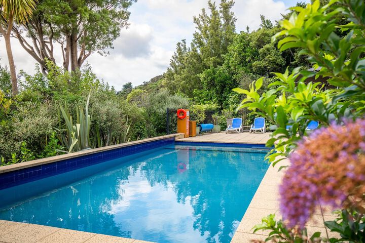 Hotel Pool