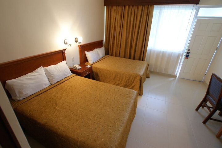 Room 13 of 49