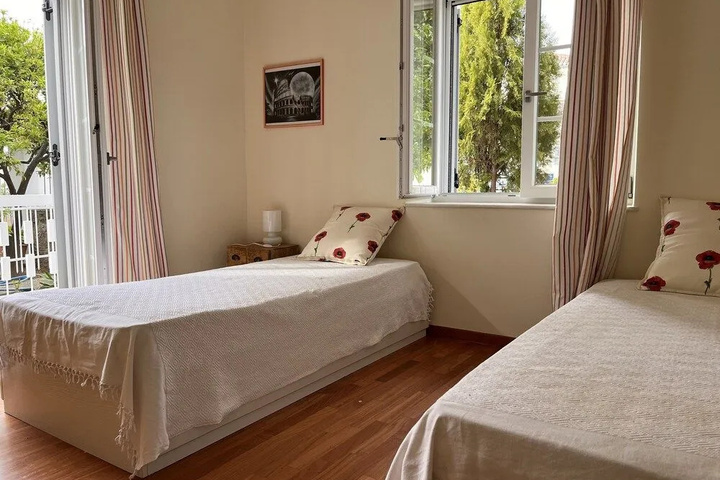 Room 3 of 11