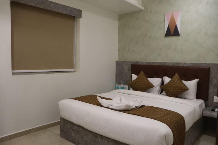 Room 12 of 75