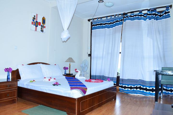 Room 12 of 42