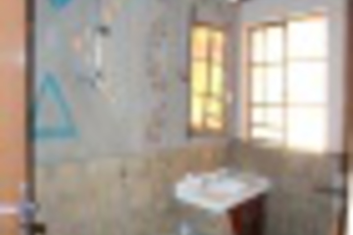 Room 423 of 792