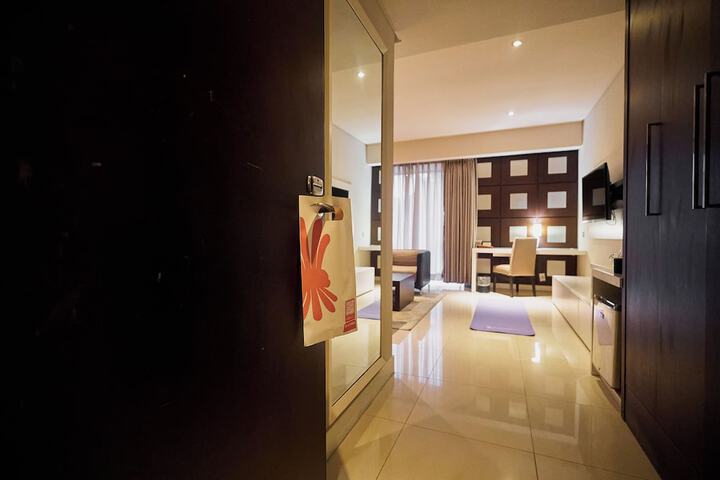 Room 14 of 35