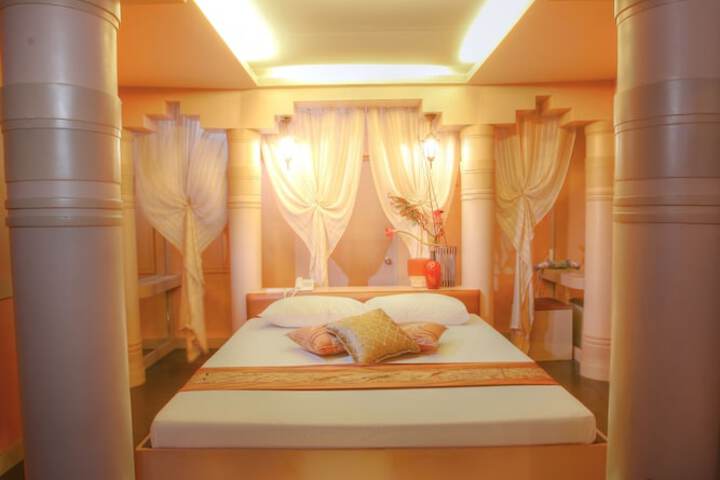 Room 7 of 34