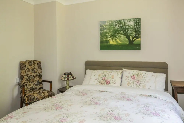 Room 4 of 14