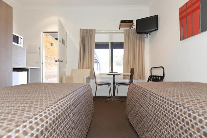 Room 15 of 35