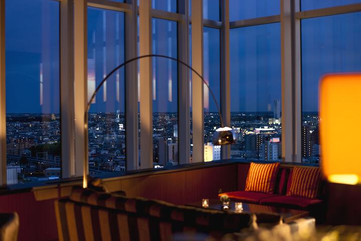 Lounge 87 of 116