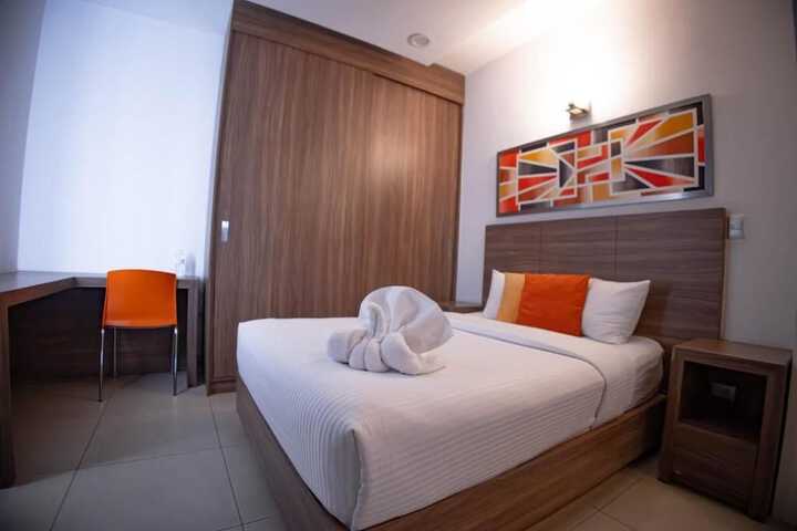 Room 3 of 12