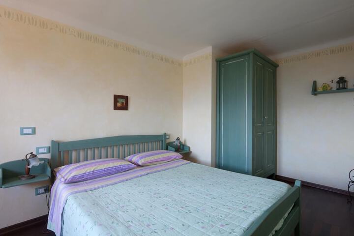 Room 10 of 40