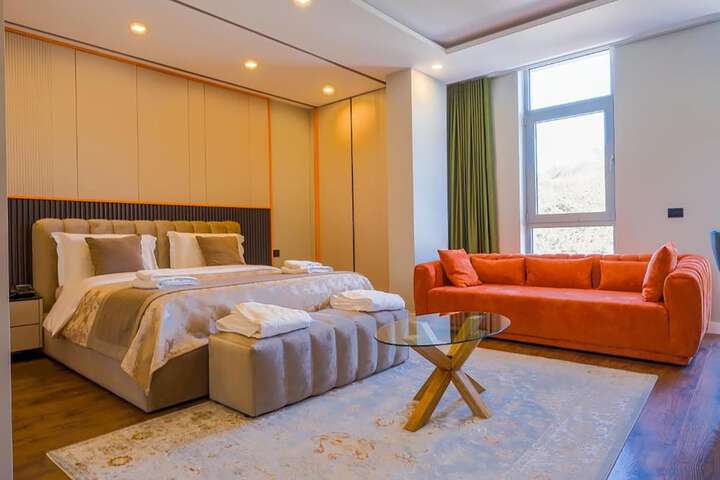 Room 29 of 65