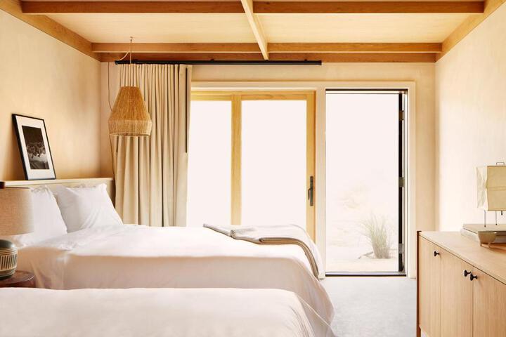 2 Queen Beds Accessible (4 of 7)