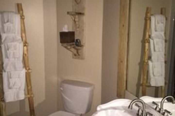Room 2 of 11
