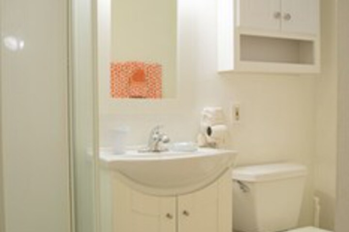 Room 5 of 14