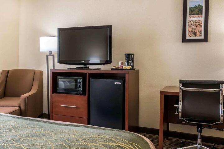 Standard King Bed Accessible (2 of 6)