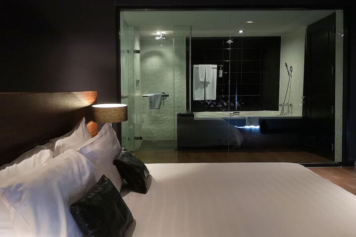 Room 11 of 89