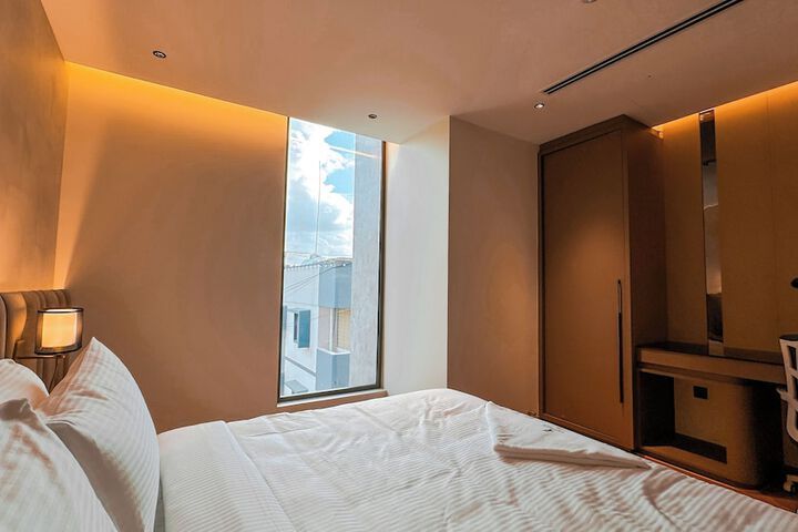 Room 34 of 101