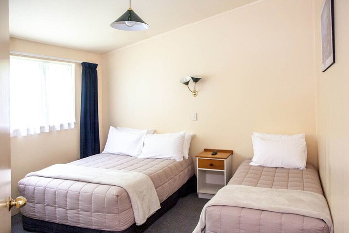 Room 12 of 26