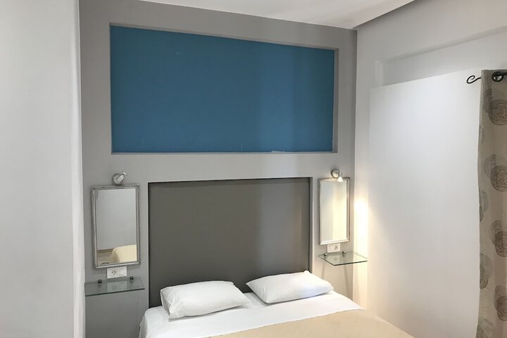 Room 17 of 52