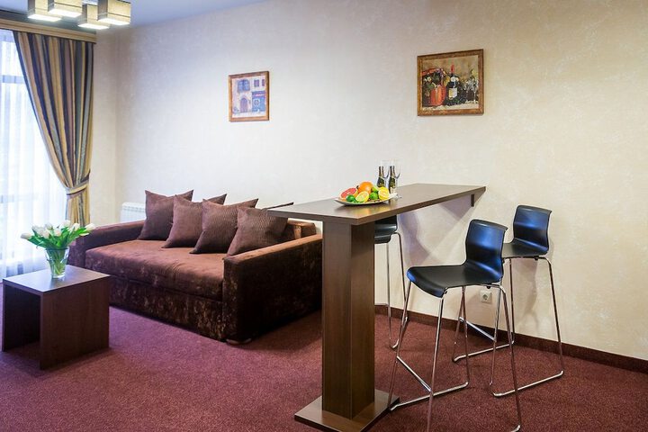 Room 44 of 85