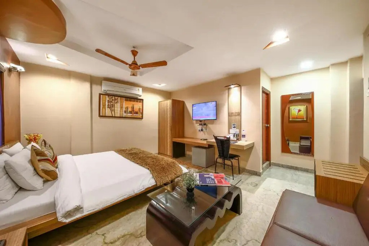 Room 7 of 20