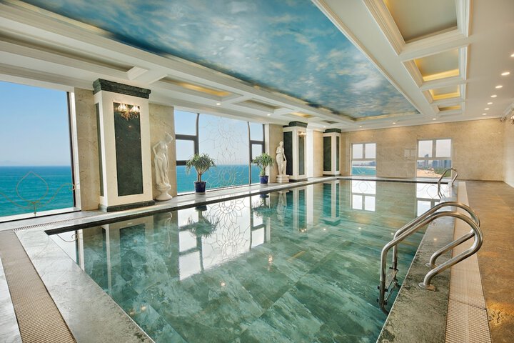 Pool 50 of 82
