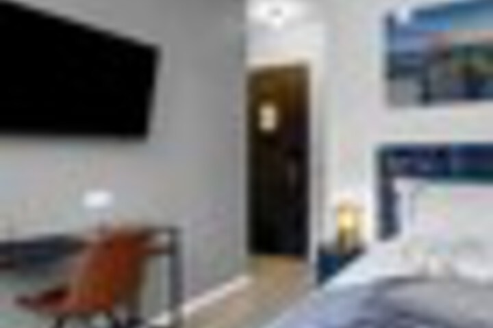 Room 50 of 219