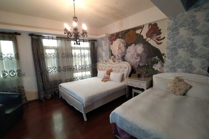 Room 22 of 54