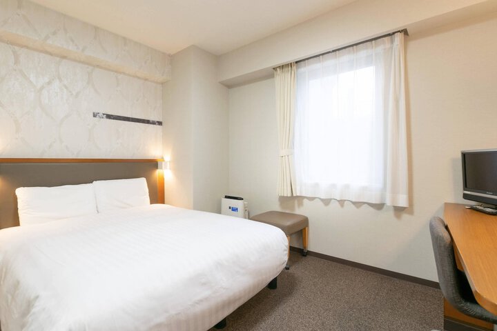 Room 19 of 40